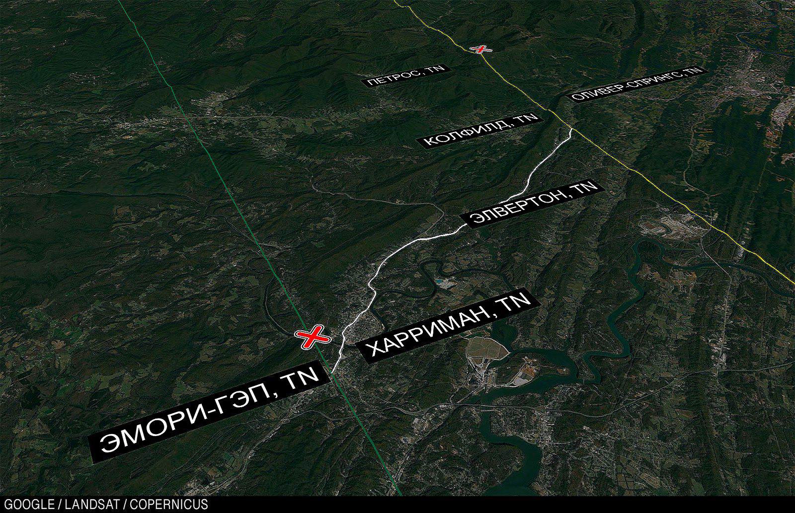 На карте помечен отрезок железной дороги между полями Технологического и Мичигана.